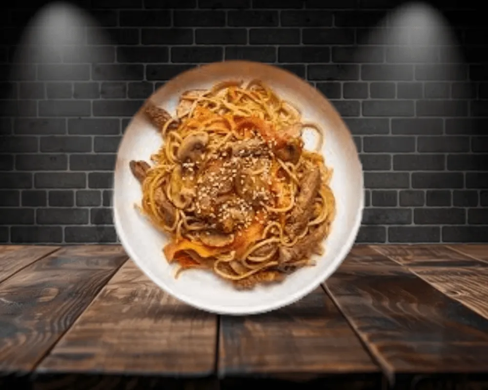 N04 Nouilles aux bœuf