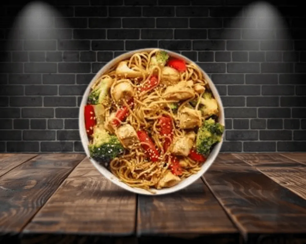 N02 Nouilles sautées aux poulet